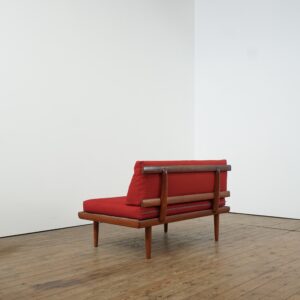 Small Scandinavian "love seater" by Tove & Edvard Kindt Larsen in original fabric