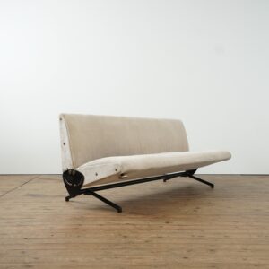 Adjustable sofa/ daybed by Osvaldo Borsani for Tecno