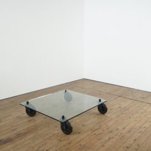 Glass coffee table by Gae Aulenti for Fontana Arte