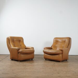 Set of two leather lounge chairs by Michel Cadestin for Airborne