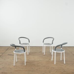 Set of 4 Pelican chairs by Niels Gammelgaard for Fritz Hansen