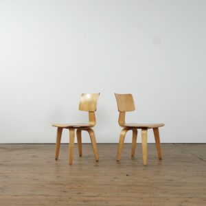 Two 1 st edition UMS Pastoe chairs by Cees Braakman