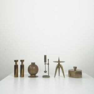 Collection of brass objects (sold separately )