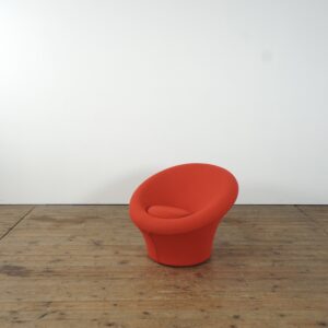 "Mushroom" chair by Pierre Paulin for Artifort