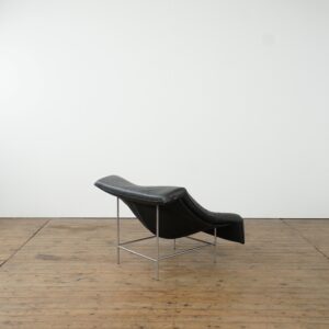 Leather lounge chair model "Butterfly" by Gerard Van Den Berg for Montis